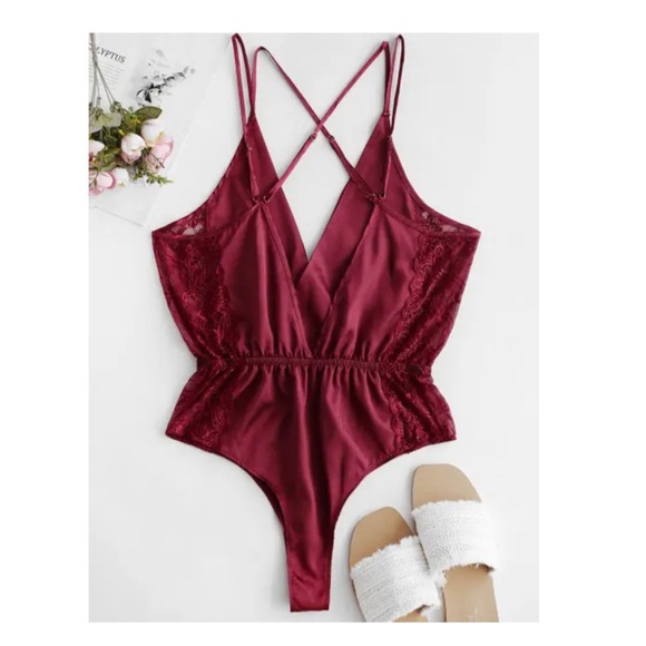 NWT Zaful Lace Insert Slip Criss Cross Bodysuit - Red Wine - Picture 4 of 11